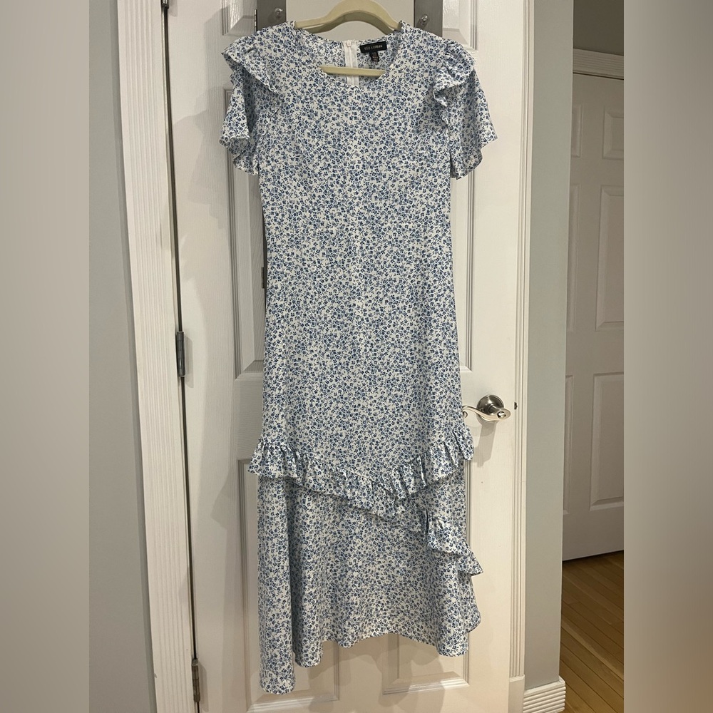 QED LONDON White and blue floral ruffle ditsy midi dress